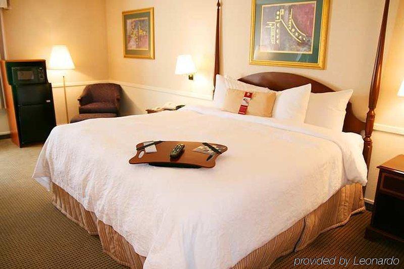 Hampton Inn Salt Lake City-North Woods Cross Номер фото