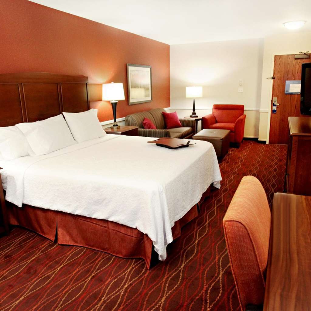 Hampton Inn Salt Lake City-North Woods Cross Номер фото