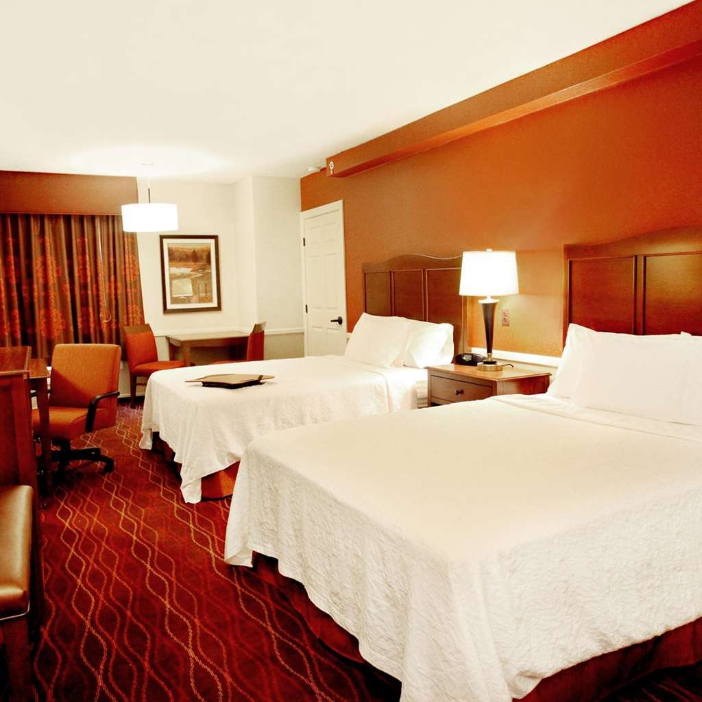 Hampton Inn Salt Lake City-North Woods Cross Номер фото