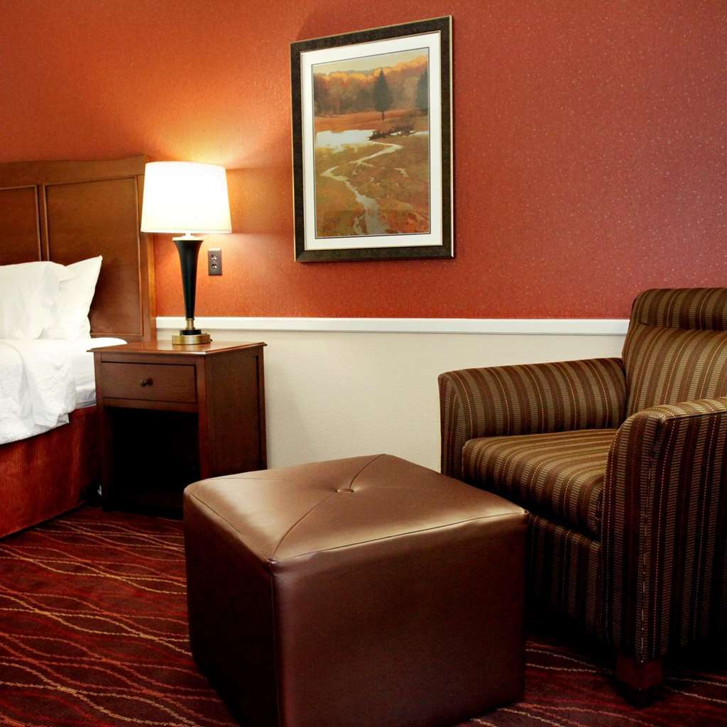 Hampton Inn Salt Lake City-North Woods Cross Номер фото