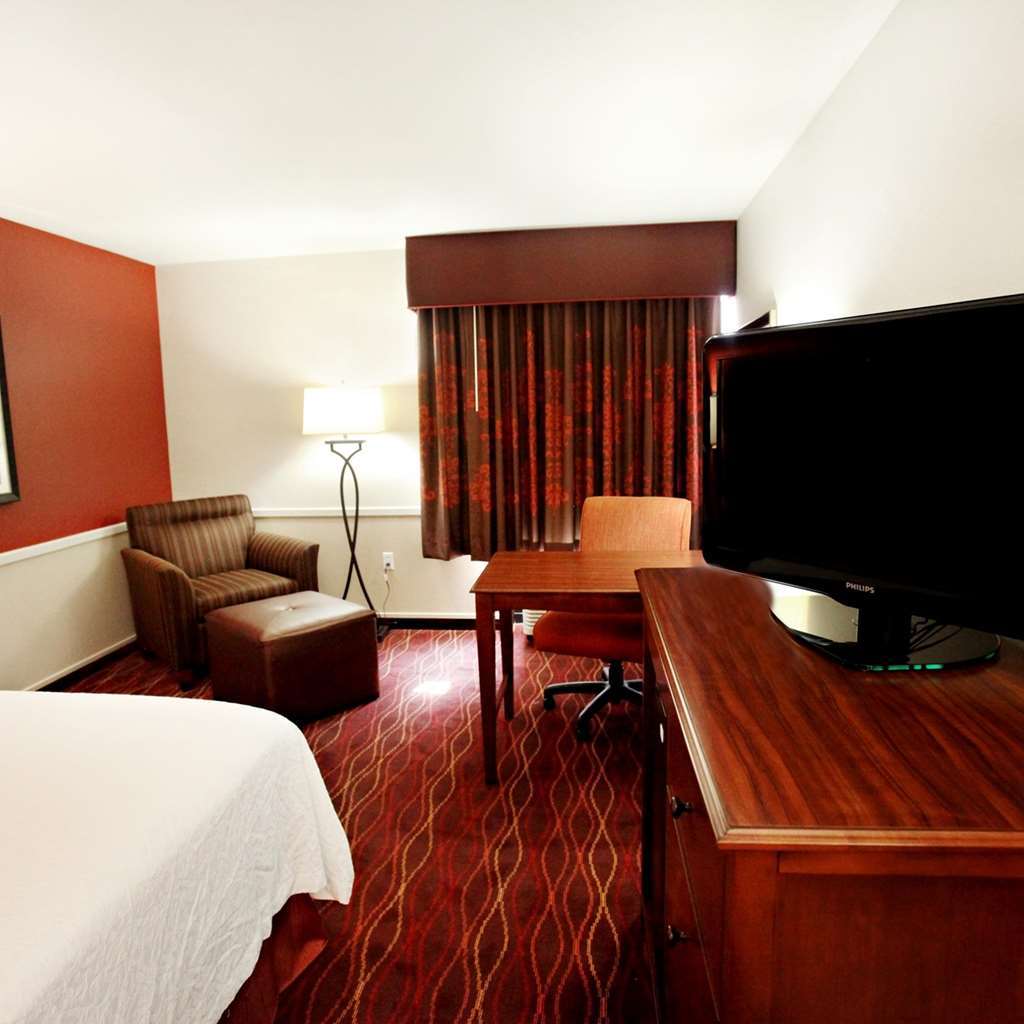 Hampton Inn Salt Lake City-North Woods Cross Номер фото